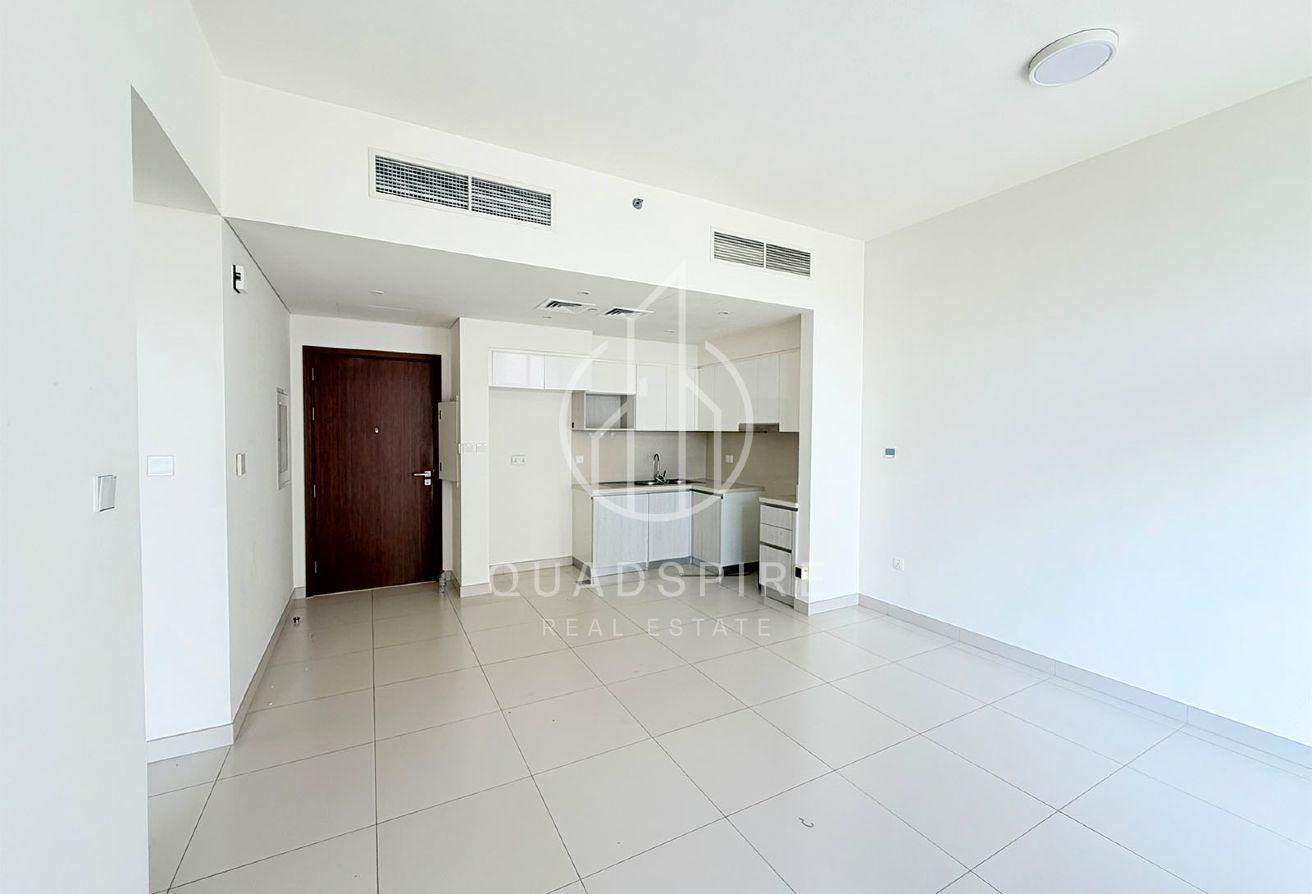 City & Pool View | Spacious Open Kitchen| Vacant photo 8