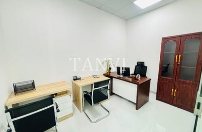 Office Space - Studio - 1 for rent in Red Avenue - Al Garhoud - Dubai Office Space - Studio - 1 for rent in Red Avenue - Al Garhoud - Dubai