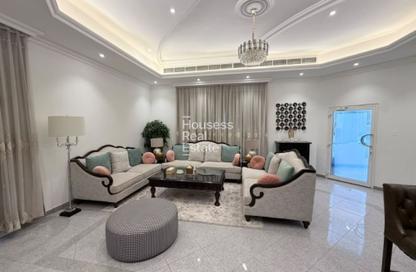 Villa - 5 Bedrooms - 7 Bathrooms for rent in Al Barsha 3 Villas - Al Barsha 3 - Al Barsha - Dubai Villa - 5 Bedrooms - 7 Bathrooms for rent in Al Barsha 3 Villas - Al Barsha 3 - Al Barsha - Dubai