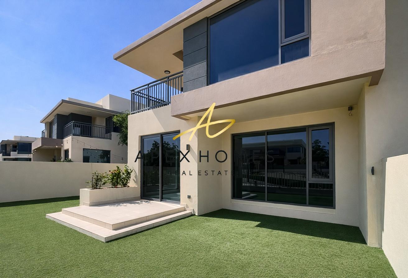 Family Villa | Green Belt | Parkside photo 2