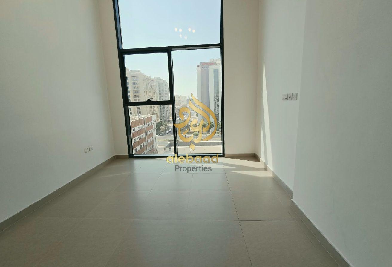 2Bhk Flat Available For Family! With Maid Room photo 5