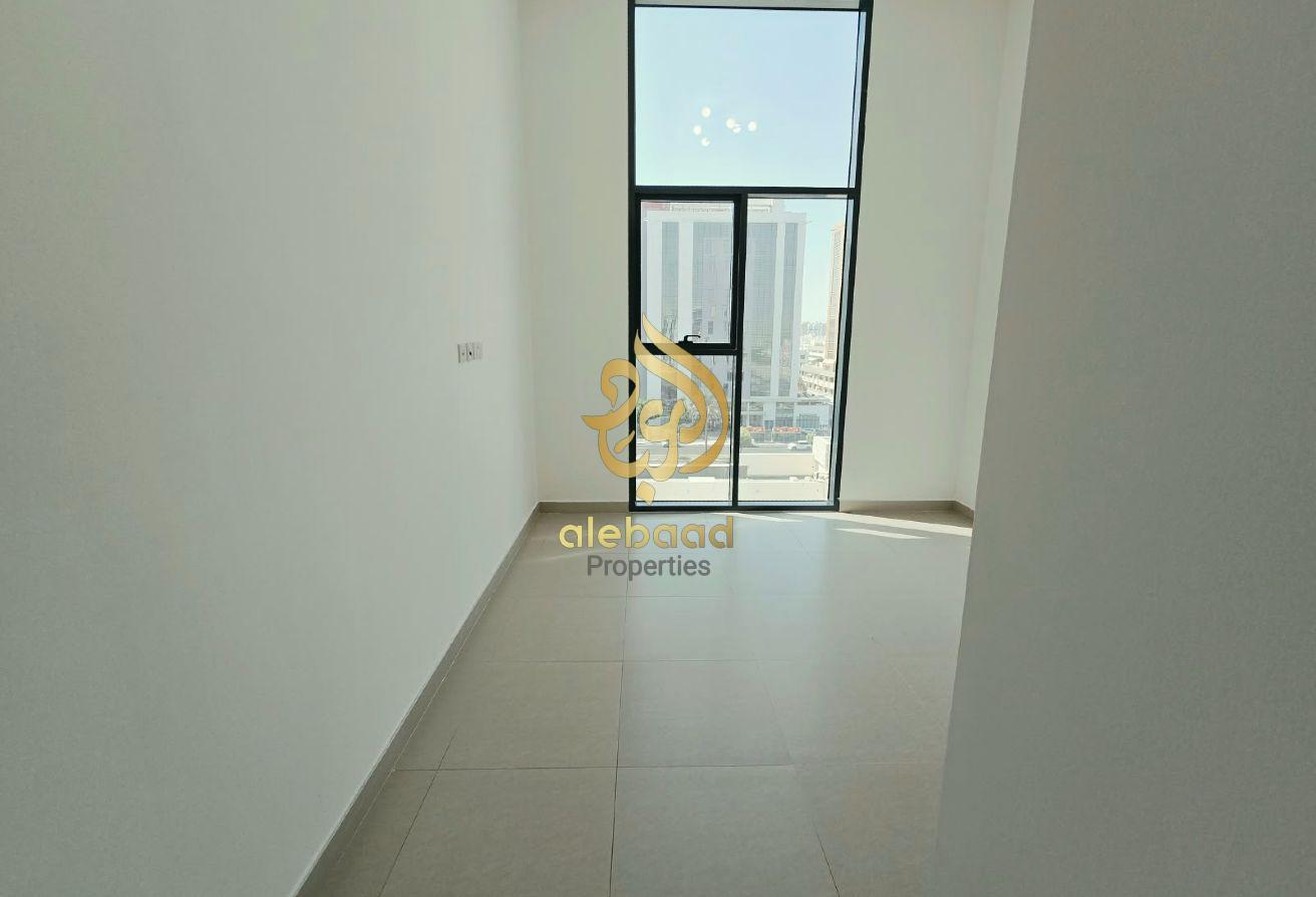 2Bhk Flat Available For Family! With Maid Room photo 14