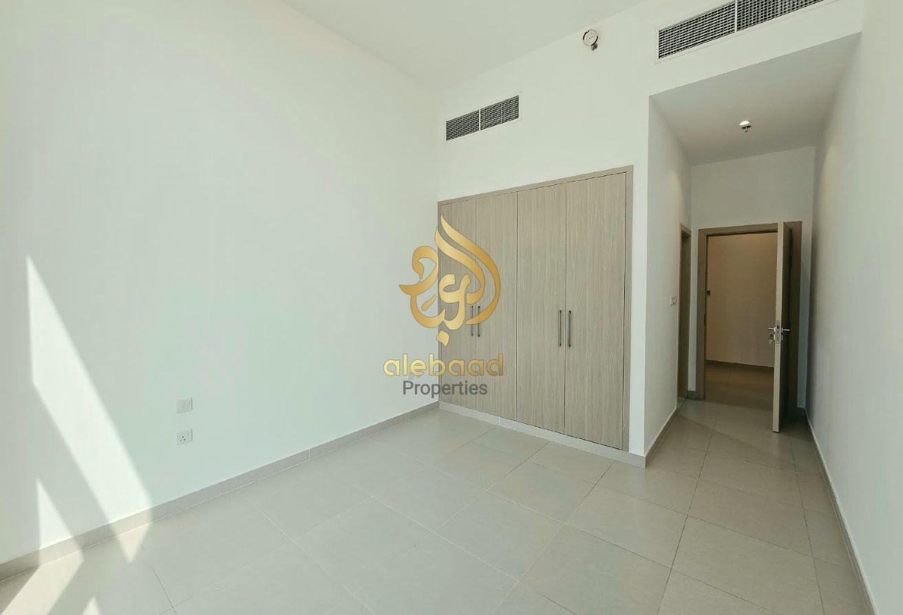 2Bhk Flat Available For Family! With Maid Room photo 10