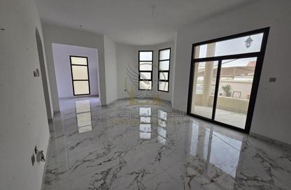 Villa - 4 - 4 for rent in Al Falaj - Al Riqqa - Sharjah