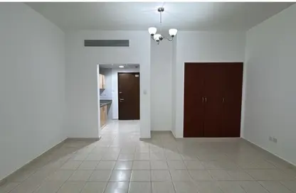 Apartment - 1 Bathroom for rent in Building P14 - France Cluster - International City - Dubai Apartment - 1 Bathroom for rent in Building P14 - France Cluster - International City - Dubai