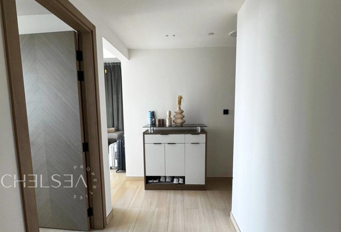 VACANT UNIT | LARGE LAYOUT | SEPARATE KITCHEN photo 6