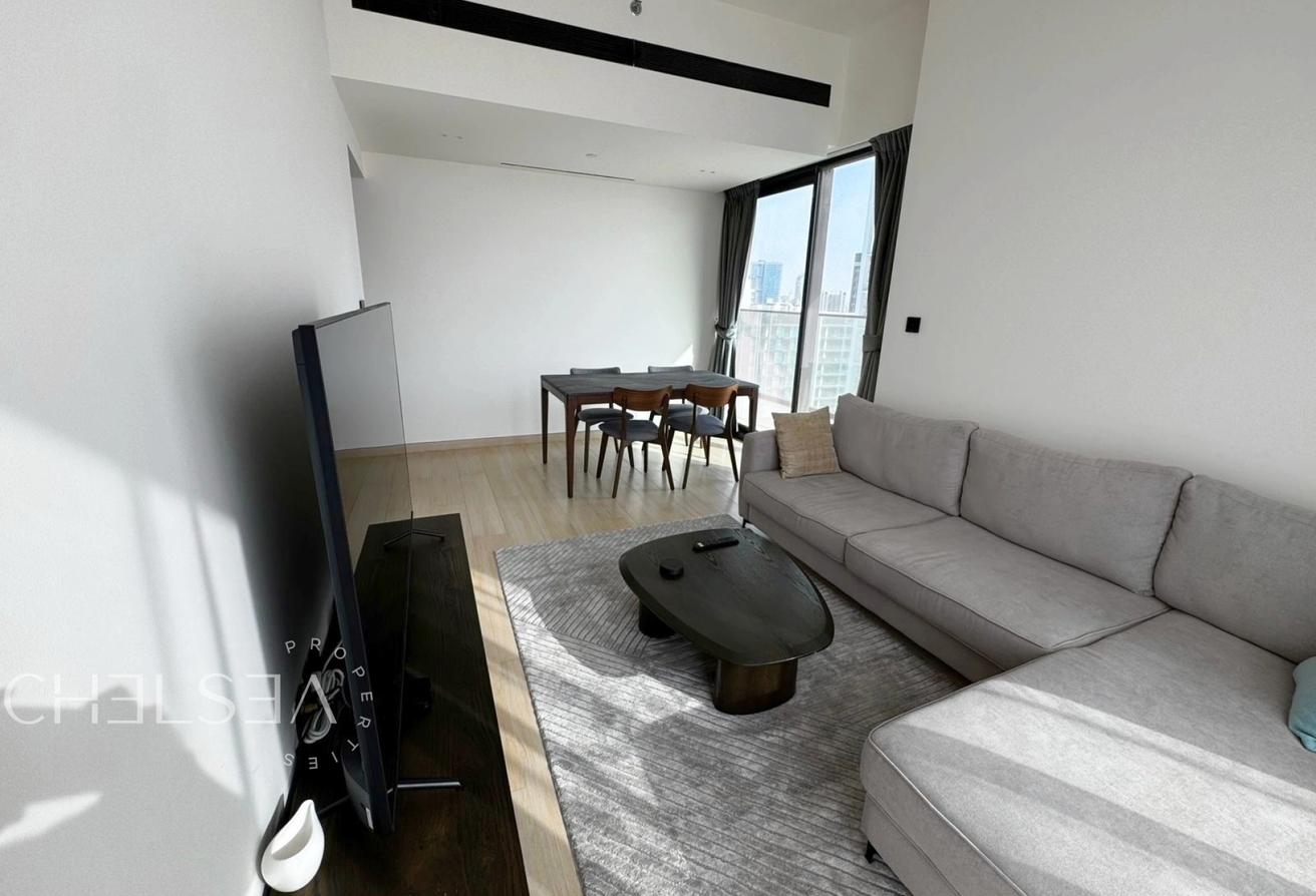 VACANT UNIT | LARGE LAYOUT | SEPARATE KITCHEN photo 5