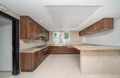 Villa - 4 Bedrooms - 6 Bathrooms for rent in Legacy Large - Legacy - Jumeirah Park - Dubai