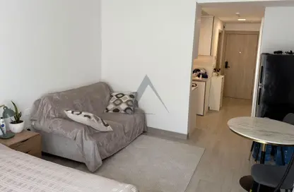 Apartment - Studio - 1 Bathroom for rent in Luma 22 - District 10 - Jumeirah Village Circle - Dubai