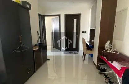 Apartment - 2 Bedrooms - 3 Bathrooms for rent in Lawnz by Danube Block 1 - Lawnz by Danube - International City - Dubai