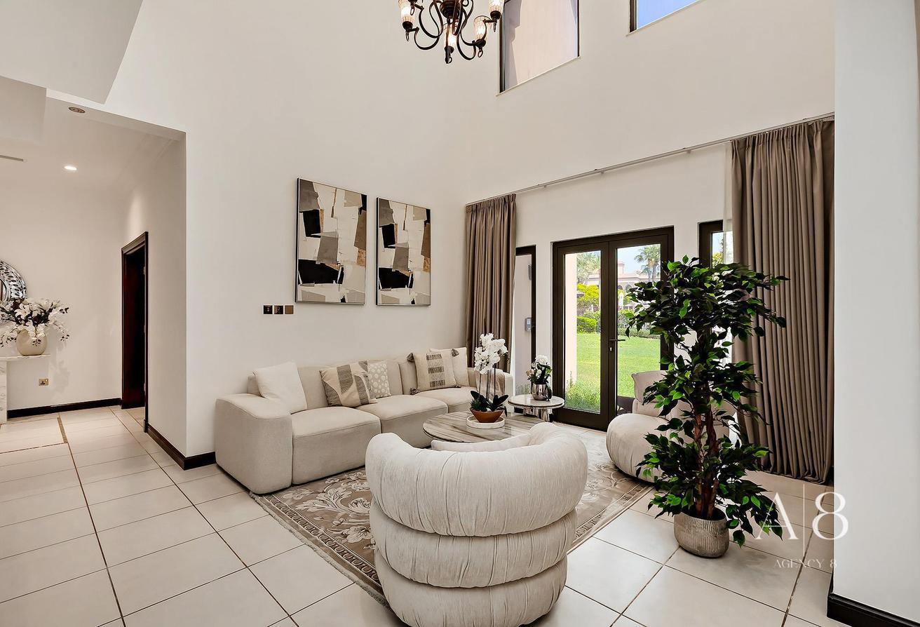 Furnished | Water Views | Exclusive Community photo 8