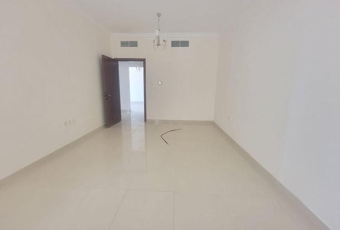 2P0iGLaPNJo - Property Image 3