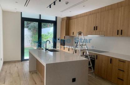 Villa - 5 Bedrooms - 6 Bathrooms for rent in Umm Suqeim 2 Villas - Umm Suqeim 2 - Umm Suqeim - Dubai