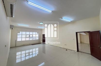 Villa - 4 - 7 for rent in Shakhbout City - Abu Dhabi