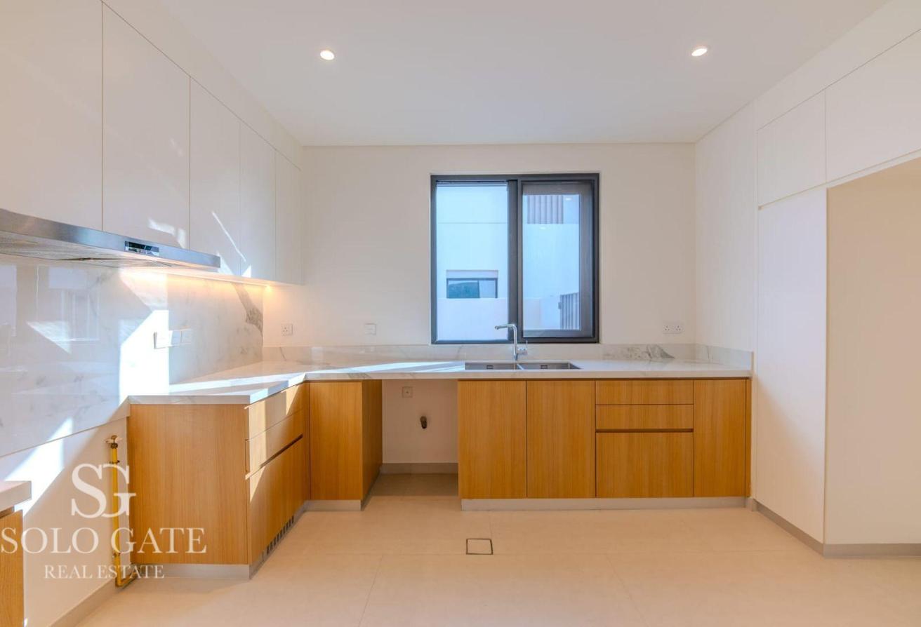 4Beds + Maid | Single Row | Brand New photo 4