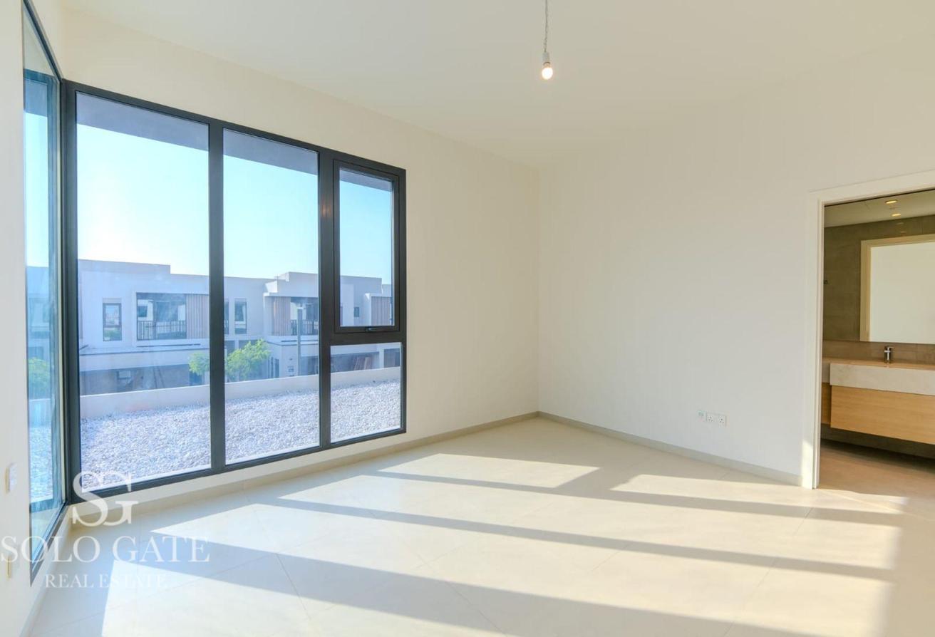 4Beds + Maid | Single Row | Brand New photo 13