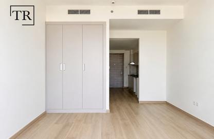 Apartment - Studio - 1 Bathroom for rent in Bloom Towers C - Bloom Towers - District 10 - Jumeirah Village Circle - Dubai