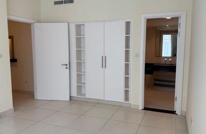Apartment - 1 - 2 for rent in The Lofts West - The Lofts - Downtown Dubai - Dubai