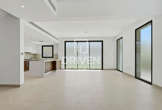 123818812 - Property Main Image