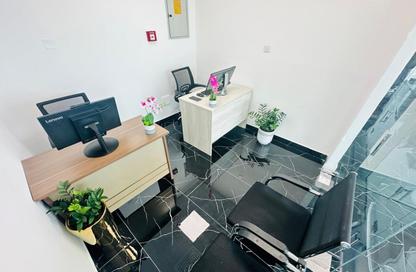 Office Space - Studio - 1 for rent in Fatima Mohammad Ahmad Bin Suleiman Building - Al Raffa - Bur Dubai - Dubai