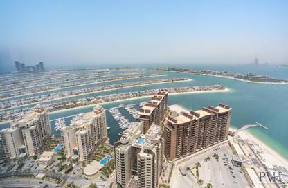 Apartment - Studio - 1 Bathroom for rent in The Palm Tower - Palm Jumeirah - Dubai