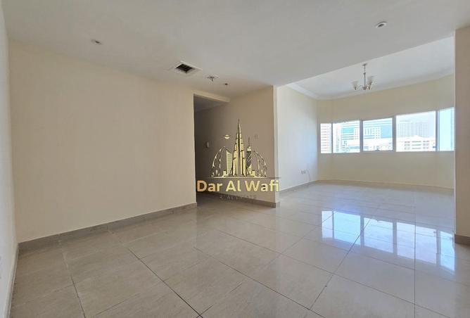 74240289 - Property Image 2