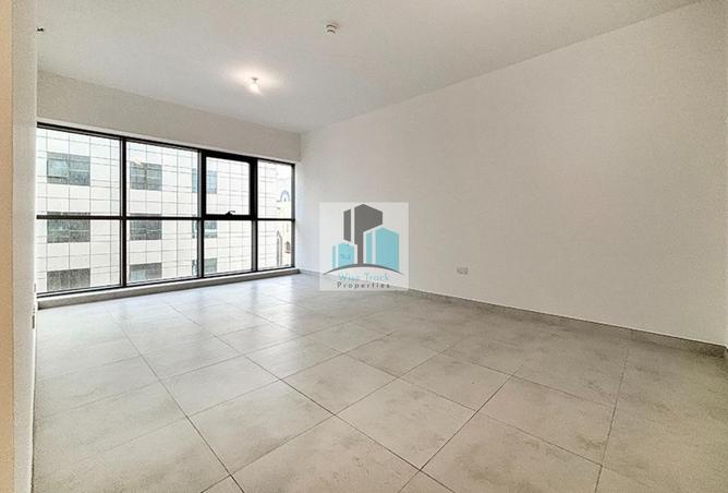 74257377 - Property Image 2