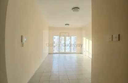 Apartment - 1 Bathroom for rent in Building 64 - Mediterranean Cluster - Discovery Gardens - Dubai
