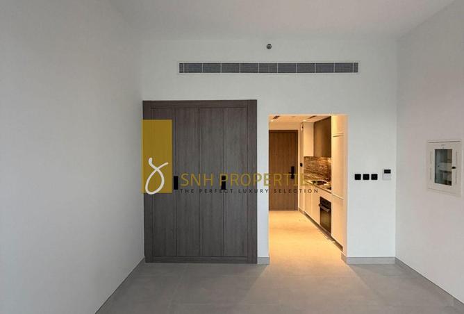 76975371 - Property Image 3