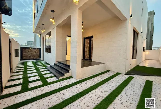 126570789 - Property Image 2