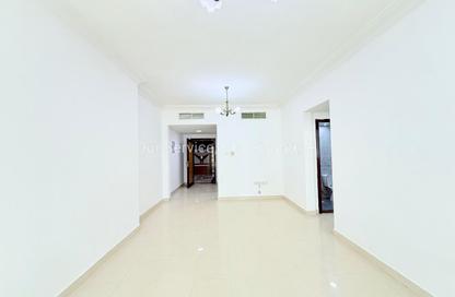 Apartment - 1 Bedroom - 2 Bathrooms for rent in Al Mamzar Plaza - Al Taawun Street - Al Taawun - Sharjah