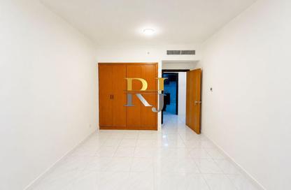 Apartment - 2 Bedrooms - 2 Bathrooms for rent in AAAF 2 Building - Al Mankhool - Bur Dubai - Dubai