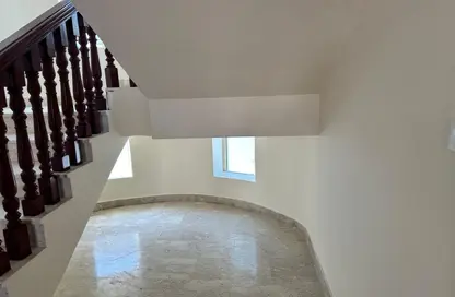 فيلا - 5 غرف نوم - 6 حمامات للايجار في شرقان - الحيرة - الشارقة