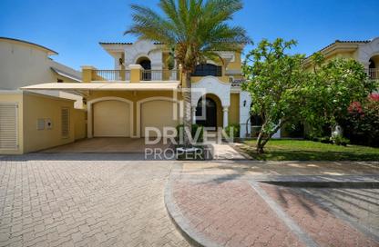 Villa - 4 Bedrooms - 5 Bathrooms for sale in Garden Homes Frond A - Garden Homes - Palm Jumeirah - Dubai