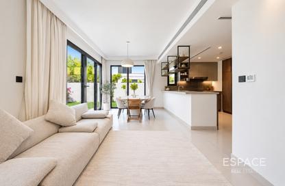 Villa - 5 - 5 for rent in Aura Gardens - Tilal Al Ghaf - Dubai