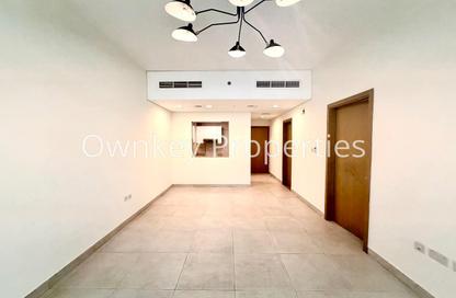 Apartment - 1 Bedroom - 2 Bathrooms for rent in Al Nasr Central Building - Oud Metha - Bur Dubai - Dubai