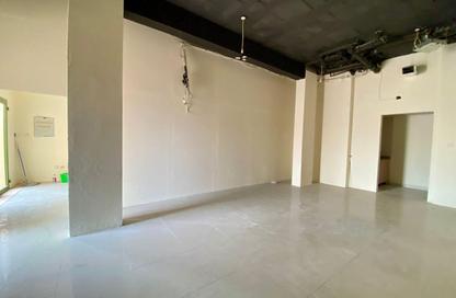 Shop - Studio - 1 Bathroom for rent in Building I16 - Morocco Cluster - International City - Dubai