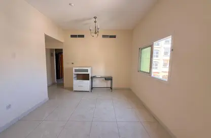 Apartment - 1 Bedroom - 2 Bathrooms for rent in Al Qulaya'ah - Al Sharq - Sharjah