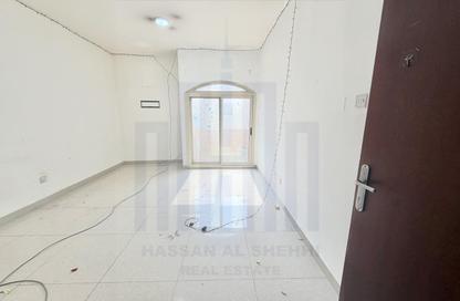 Apartment - 1 - 1 for rent in Fire Station Road - Muwaileh - Sharjah