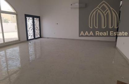 Villa - 3 Bedrooms - 5 Bathrooms for rent in Al Muhaisnah 1 - Al Muhaisnah - Dubai