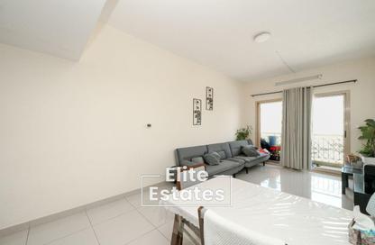 Apartment - 2 - 3 for rent in The Manhattan Tower - District 10 - Jumeirah Village Circle - Dubai