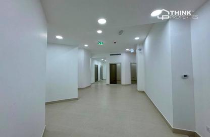 Office Space - Studio - 2 Bathrooms for rent in Al Shafar Investment Building - Sheikh Zayed Road - Dubai Office Space - Studio - 2 Bathrooms for rent in Al Shafar Investment Building - Sheikh Zayed Road - Dubai