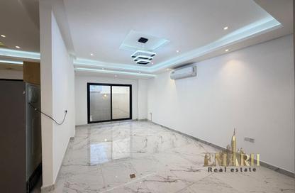 Villa - 5 - 6 for rent in Al Zaheya Gardens - Al Zahya - Ajman Villa - 5 - 6 for rent in Al Zaheya Gardens - Al Zahya - Ajman