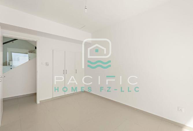105555040 - Property Image 3