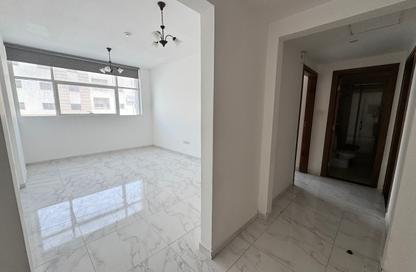 Apartment - 1 - 1 for rent in Muwailih Building - Muwaileh - Sharjah