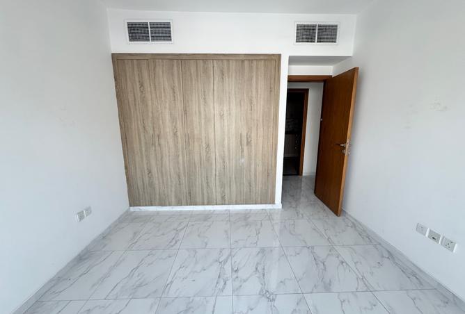 143744827 - Property Image 2