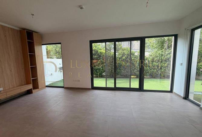 82802322 - Property Image 3