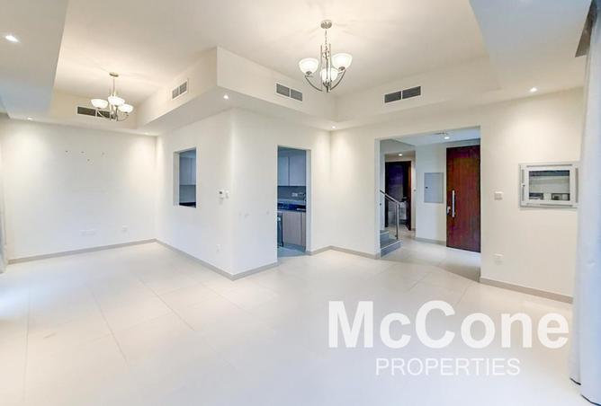 74237167 - Property Image 2