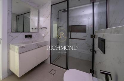 Apartment - 3 Bedrooms - 4 Bathrooms for rent in Al Hamri - Shoreline Apartments - Palm Jumeirah - Dubai