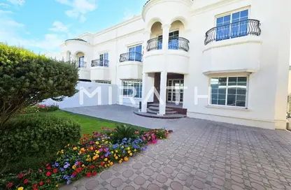 Villa - 4 Bedrooms - 5 Bathrooms for rent in Umm Suqeim 1 Villas - Umm Suqeim 1 - Umm Suqeim - Dubai